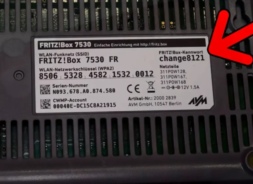 fritz!Box Standard-IP-Adresse, admin keenwort, WLAN-Passwort und Name
